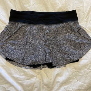 Lululemon skirt with shorts